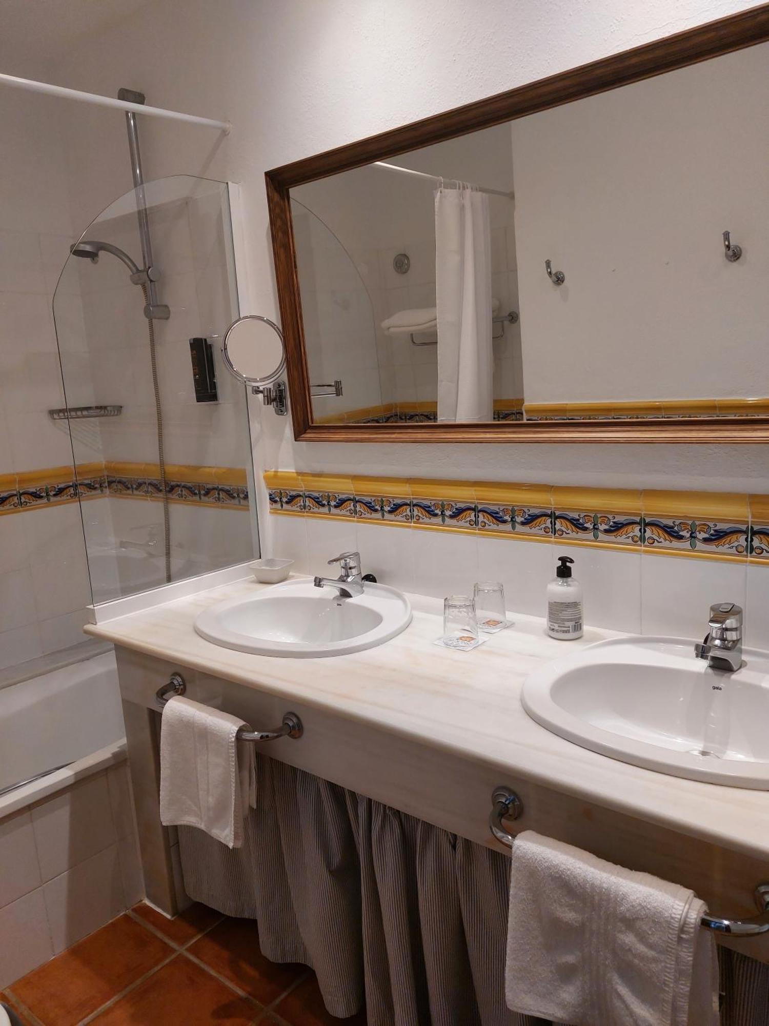 Molino Del Santo Hotel Benaojan Bilik gambar